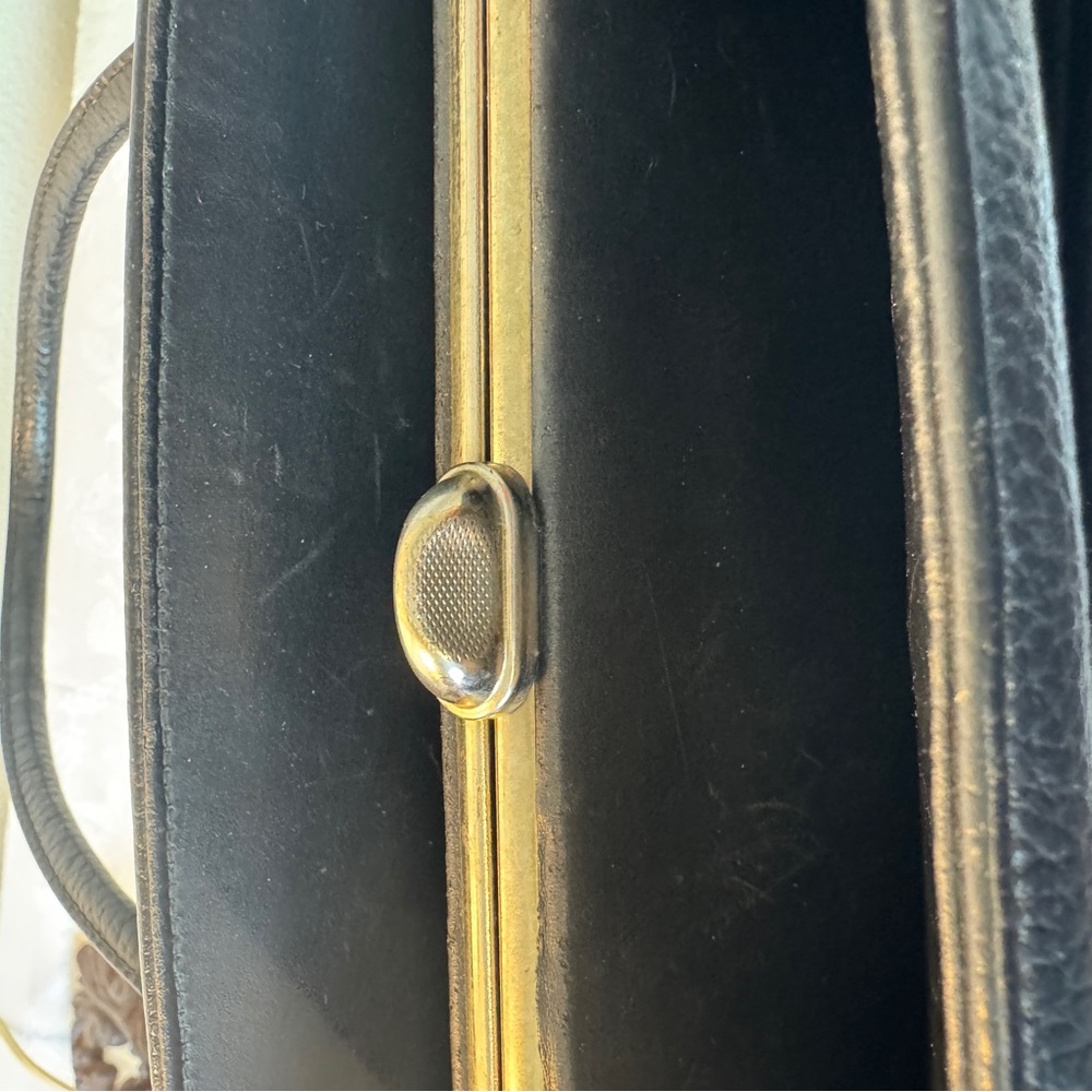 Vintage 1960s Rambler by Kaden Black Leather Handbag - Picture 16 of 16
